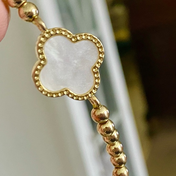 Jewelry - MOP Clover Gold Beaded Bracelet New